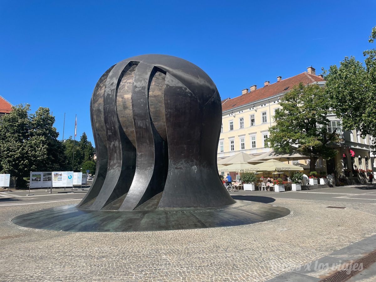 National Memorial Monument de Maribor