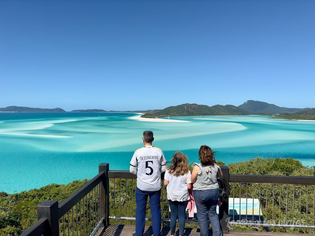 Vistas de Whitehaven Beach desde Hill Inlet Lookout