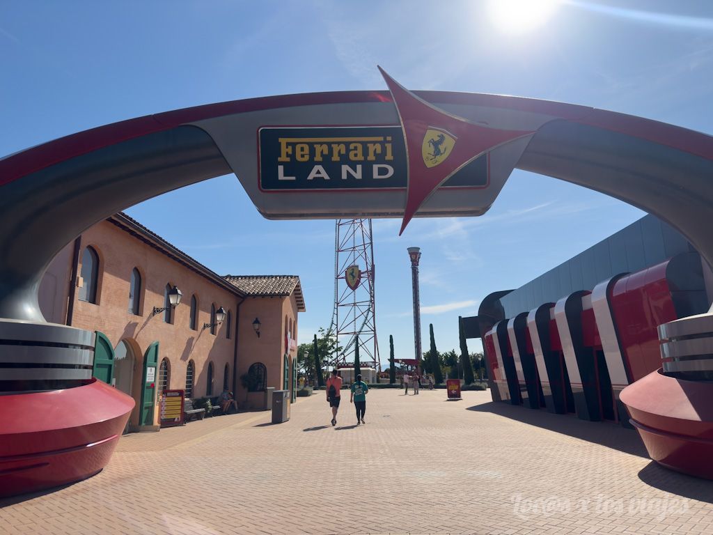 Entrada a Ferrari Land